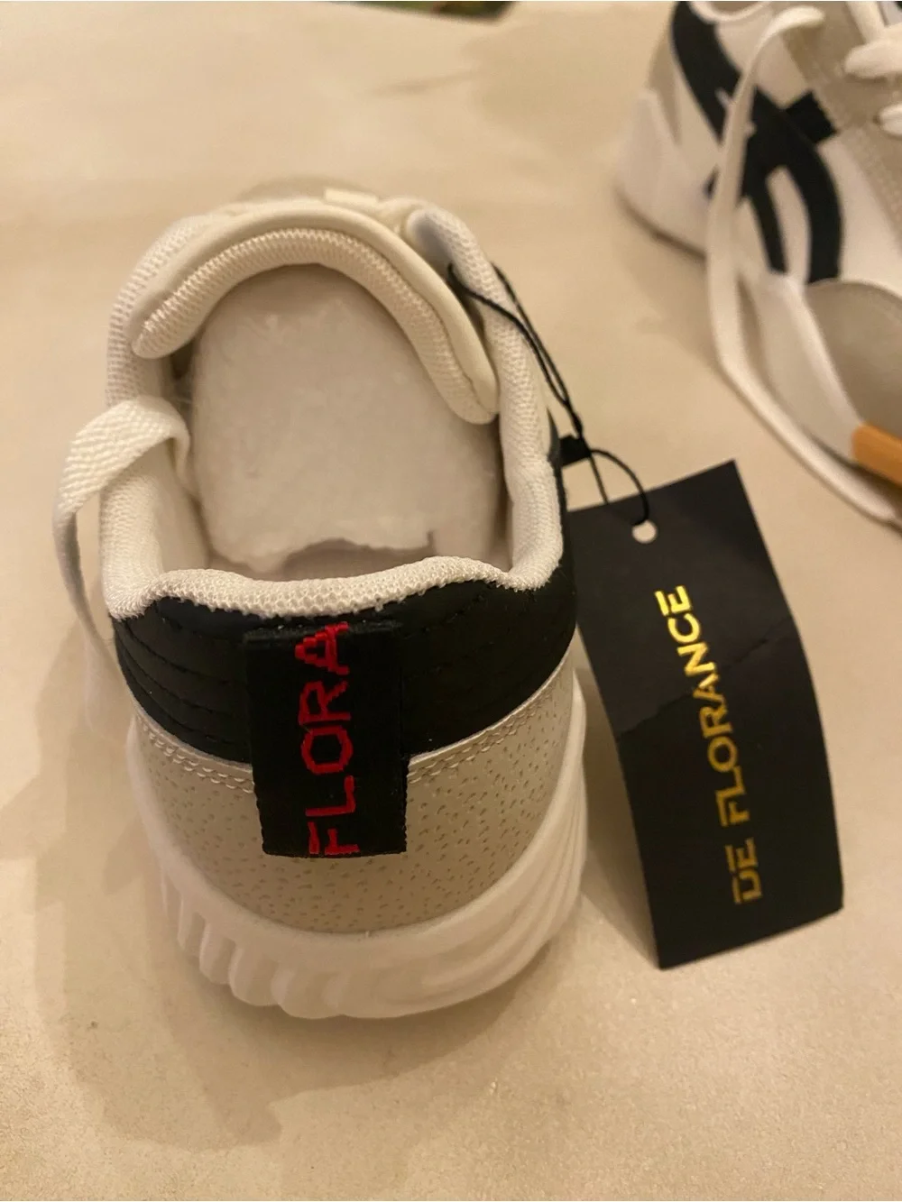 De Florance white black